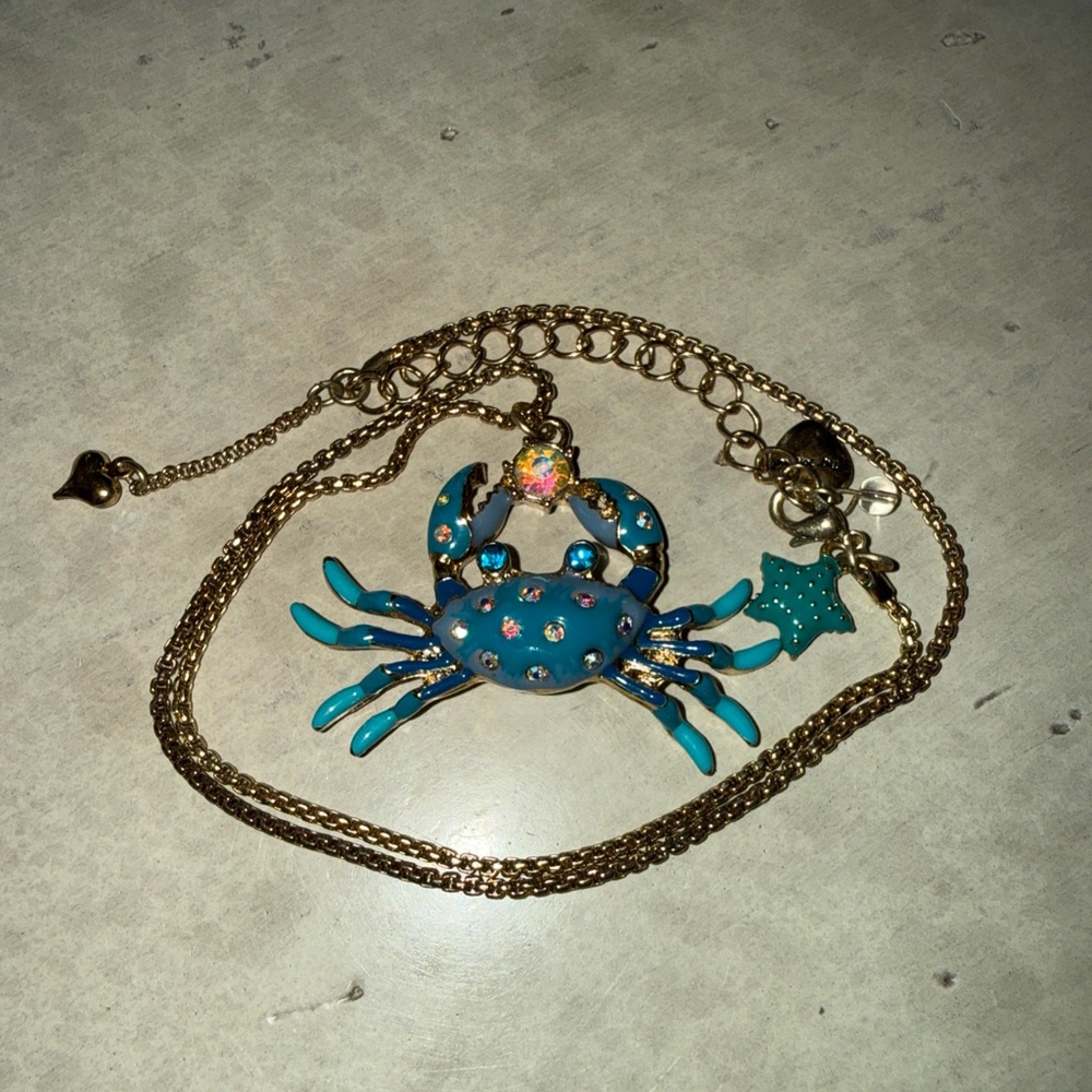 Betsey Johnson Blue Icy Crystal Crab Pendant Necklace 21" The Sea Nautical - Picture 2 of 7